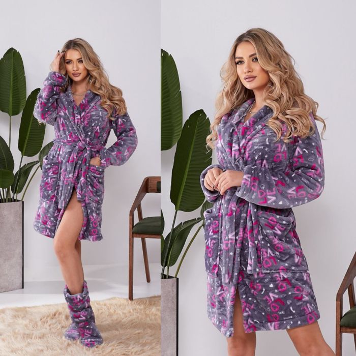 Короткий халат с капюшоном + тепленькие сапожки серые ловики