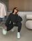 Молодежный спортивный костюм черного цвета