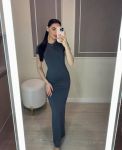Очень женственное длинное платье графитового цвета