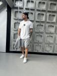 Стильный мужской костюм тройка серого цвета