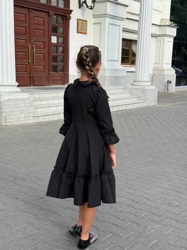 Элегантное и лаконичное платье для девочек черного цвета