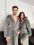 Халат унисекс с капюшоном и поясом серого цвета