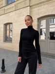 Базовый лонгслив с горлом