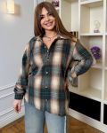 Женская комфортная рубашка в клетку зеленого цвета