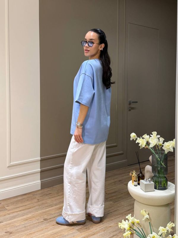 Однотонная футболка oversize голубого цвета